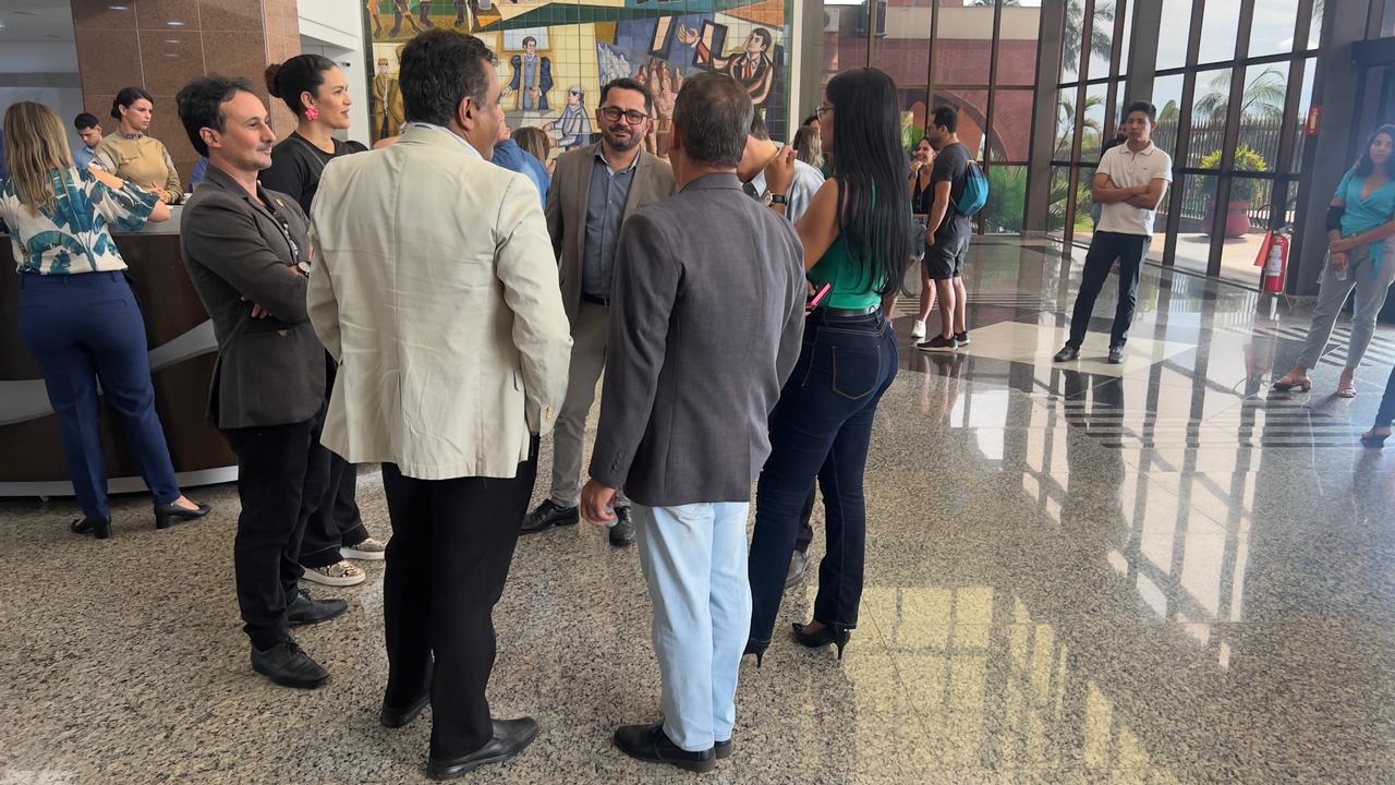 Sindiclistas em articulações no Palácio Araguaia